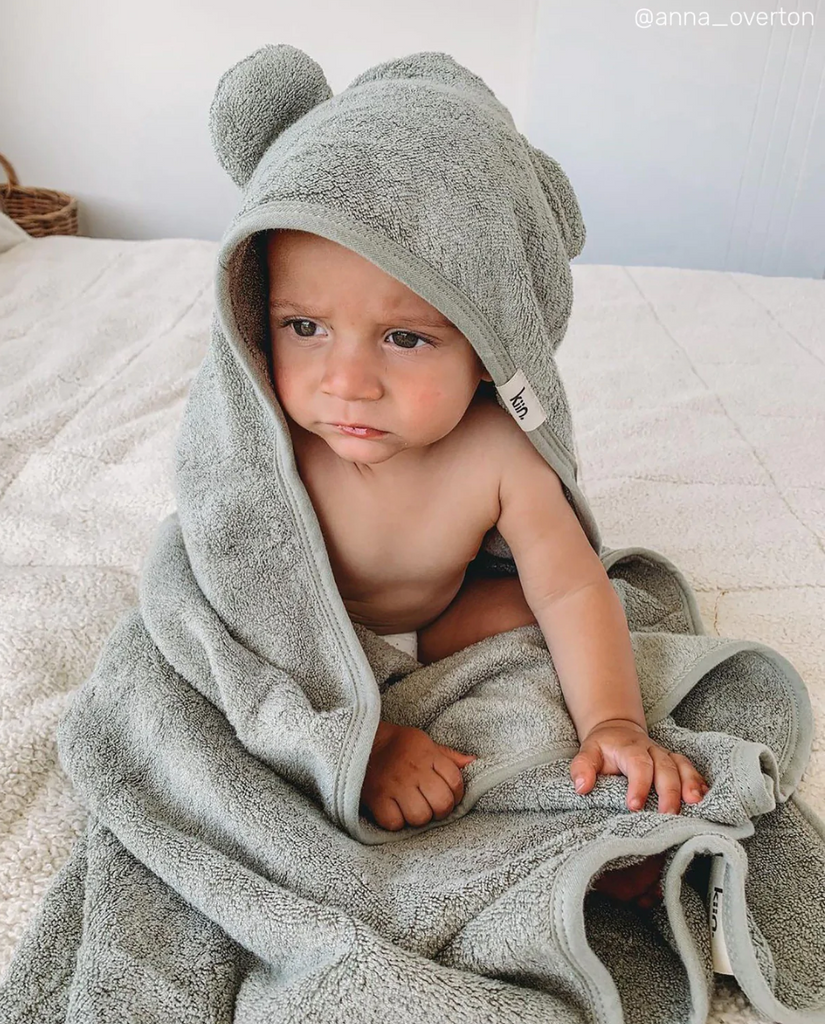 Kiin baby hooded towel sage 